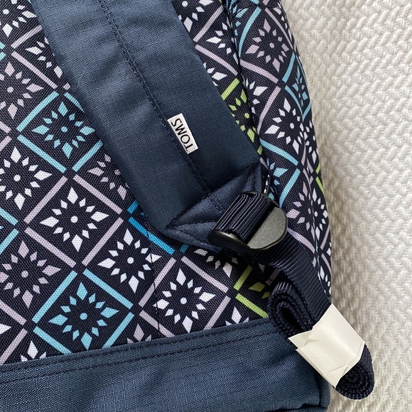 Toms bag nwt navy multi tile backpack - Picture 11 of 11